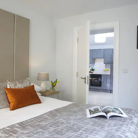 Heights Apartment *